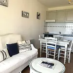 Sg120-011 2 Pieces 3 Couchages Gilles Croix De Vie *