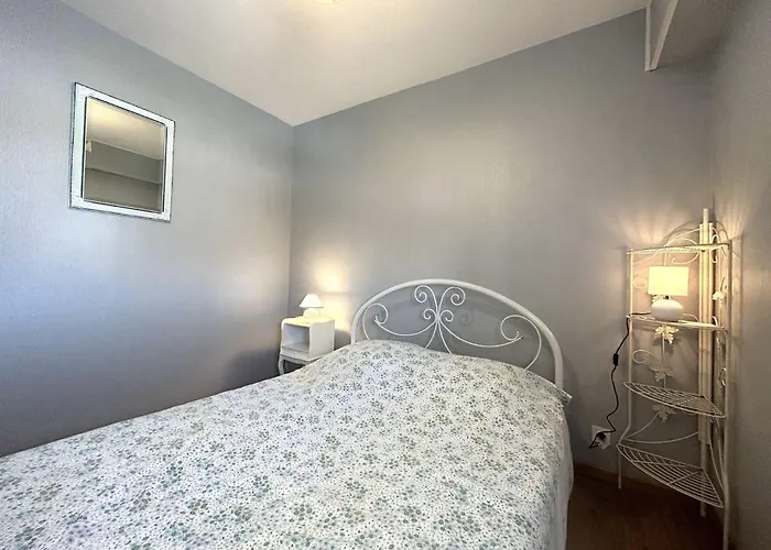 Sg120-011 2 Pieces 3 Couchages Saint Gilles Croix De Vie