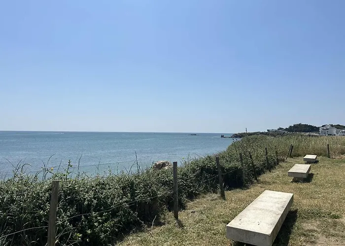 Apartment Sg120-011 2 Pieces 3 Couchages Saint Gilles Croix De Vie